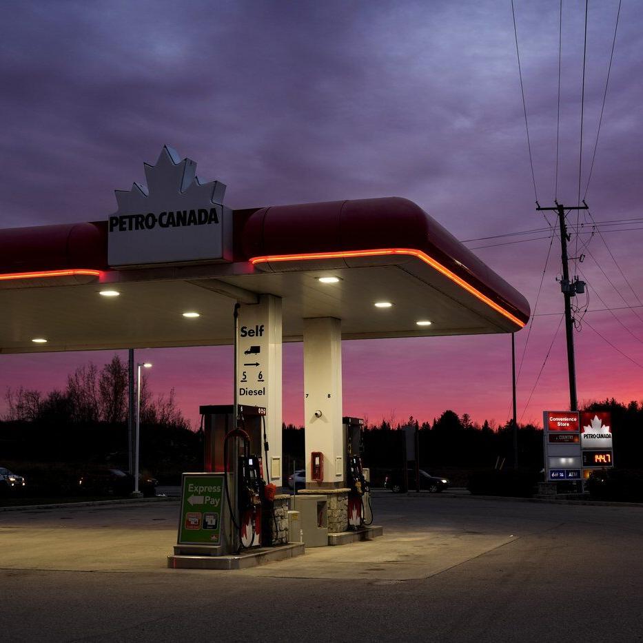 Quebec's move to cut gasoline floor price won't be felt at the pumps, experts say